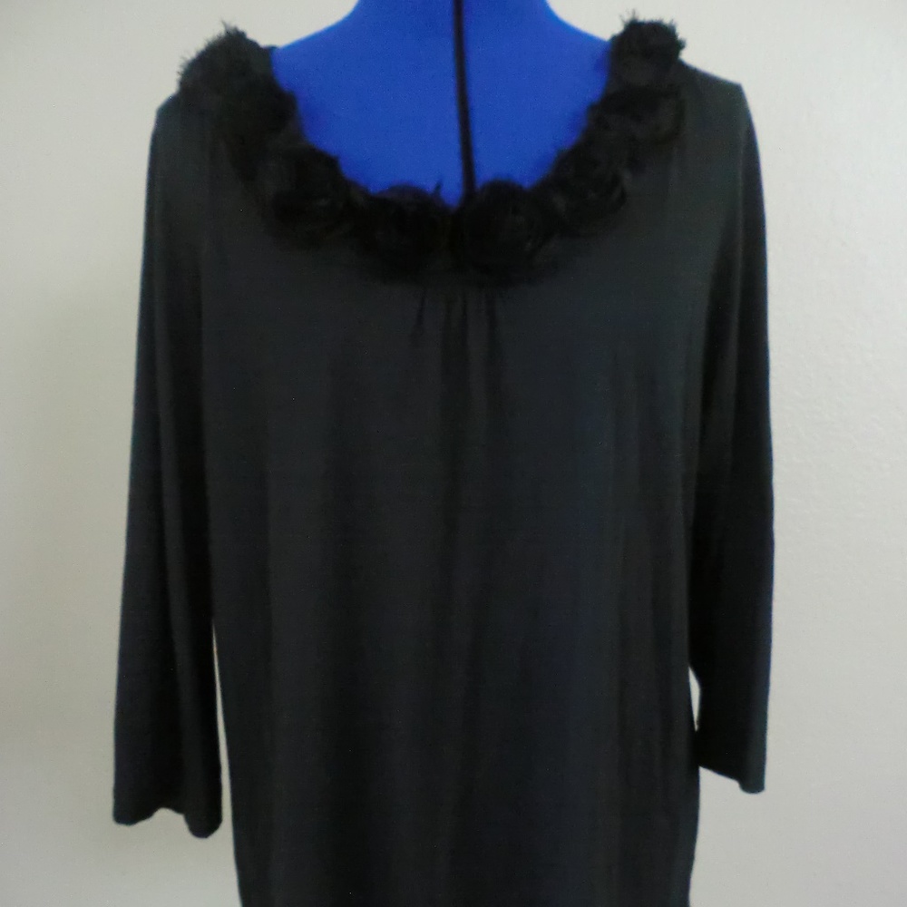 Chico's Women's Size 3  Black Top Blouse ScoopNecK